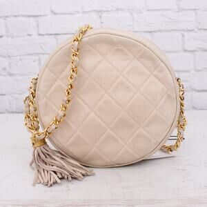 Chanel Round White Lambskin Leather Shoulder Bag Handbag Purse Gold A4934